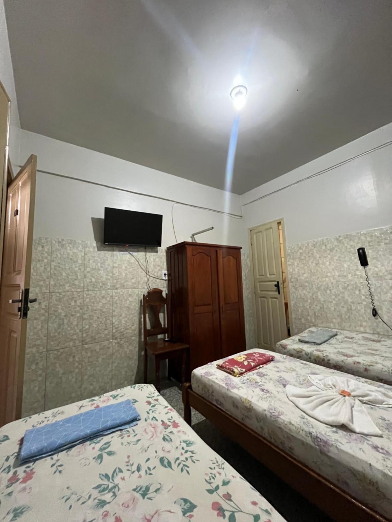 Hotel Granada Concept มาเนาส์ ภายนอก รูปภาพ